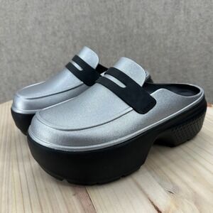 NEW Crocs Stomp Loafer Mule Womens 11 Metallic Silver Black Platform Shoes